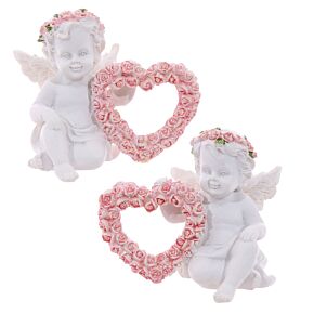 Chérubin avec coeur de roses