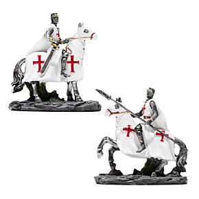 Chevalier des Croisades protecteur à dos de cheval