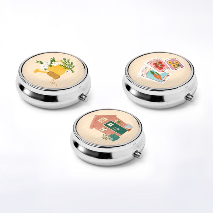 Boîte à Pillules - In the Garden Au Jardin